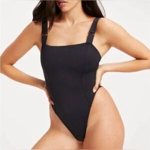 Good American - Contour Swimsuit in Matte Nylon | NWOT | Sculpting Swimwear